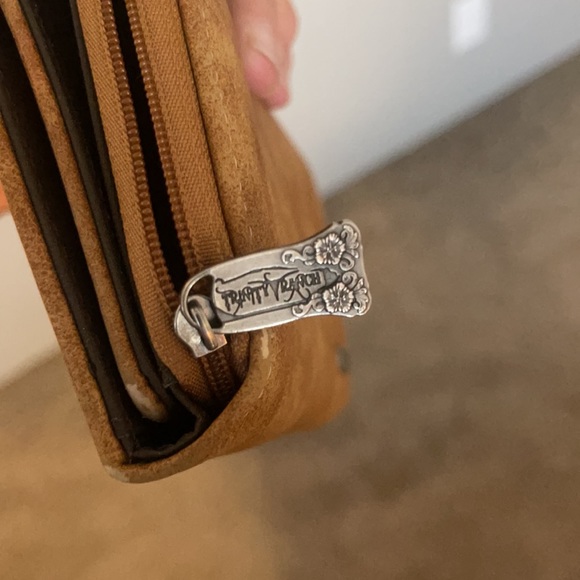Trinity Ranch Montana West embroidered wallet - Picture 5 of 6